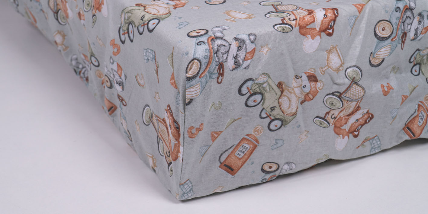 prześcieradło 80x160 zwierzaki w autach